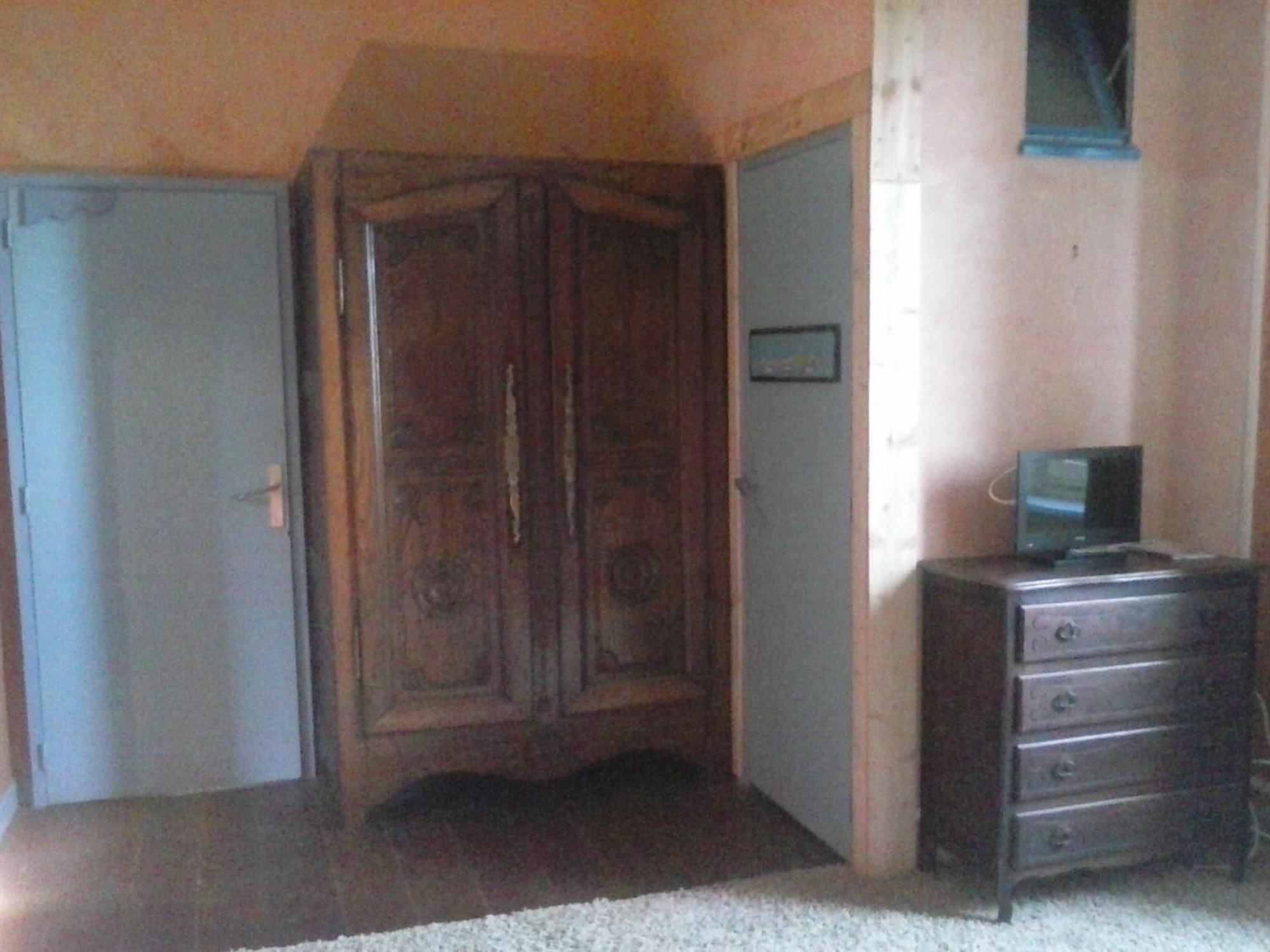 Les Gites Du Couvent Alternatif Camlez Oda fotoğraf
